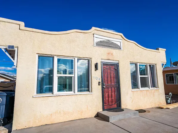 1124 Los Tomases Dr NW, Albuquerque, NM 87102