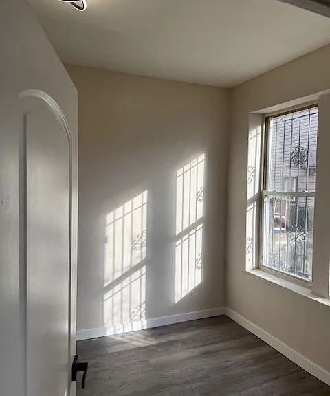 1144 Blake Ave #2 — Photo 3