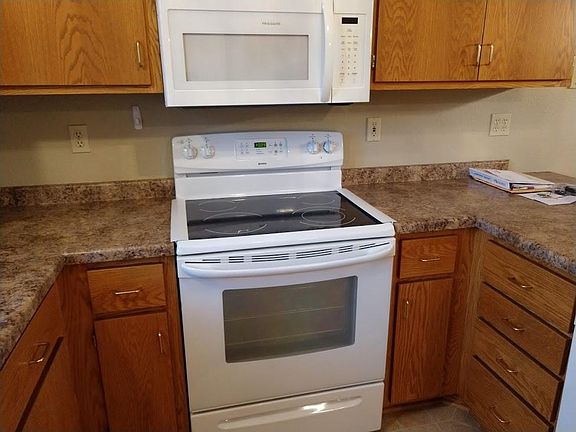 5th image of 123 17th Street Ct