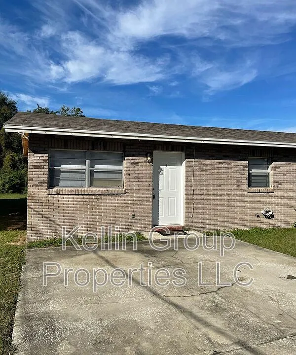 160 N Nekoma Ave #1
