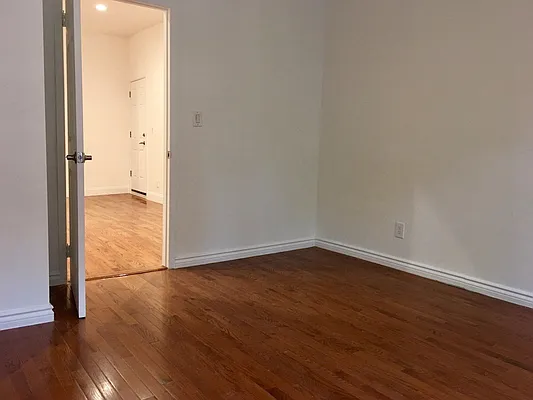 Rented by Keller Williams NYC | media 13