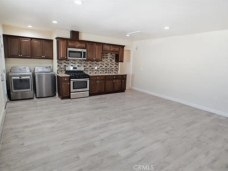 55 W Gainsborough Rd — Photo 5
