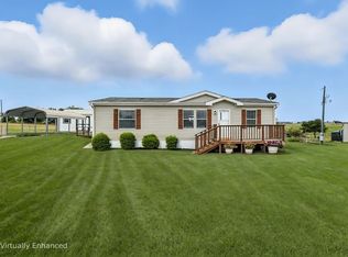 197 Pond View Dr, Decatur, TX 76234