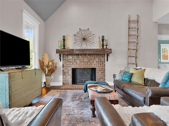 4th image of 18021 Millfield Ln