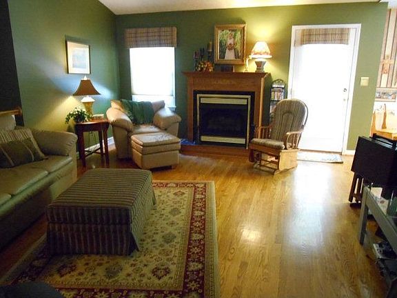4th image of 120 Adobe Ct