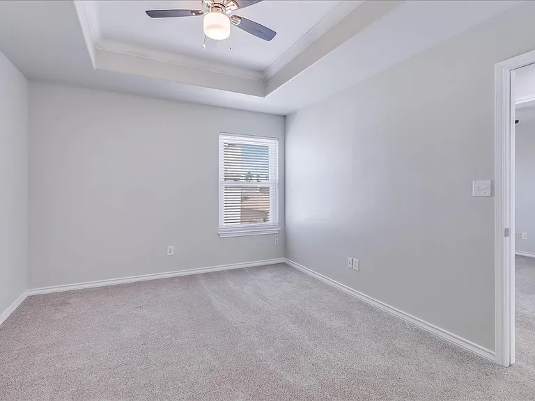 15513 Palmira Ave #B — Photo 23