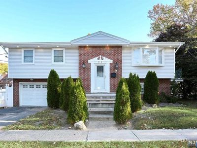 319 Thompson Ave, Englewood, NJ, 07631