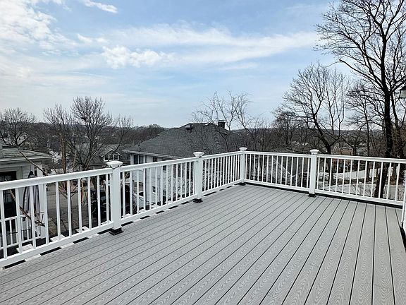 4th image of 185 Kendrick Ave #1L