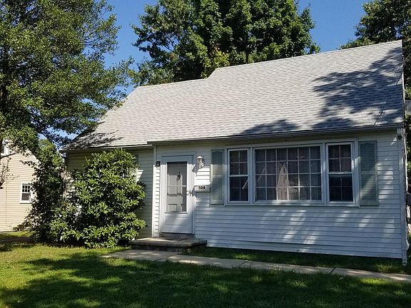 3rd image of 504 Dubois Ave