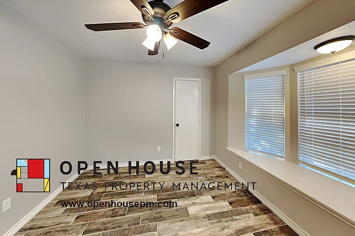 22435 Lost Creek Rd — Photo 14