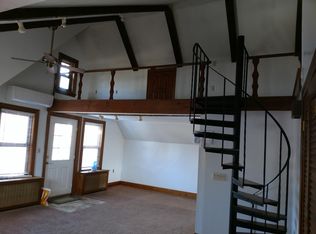 24 Fairview Ave, Ipswich, MA 01938