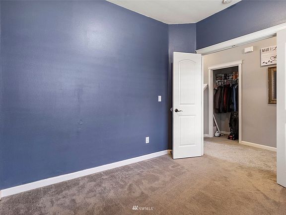 4th image of 15242 Kayla St SE