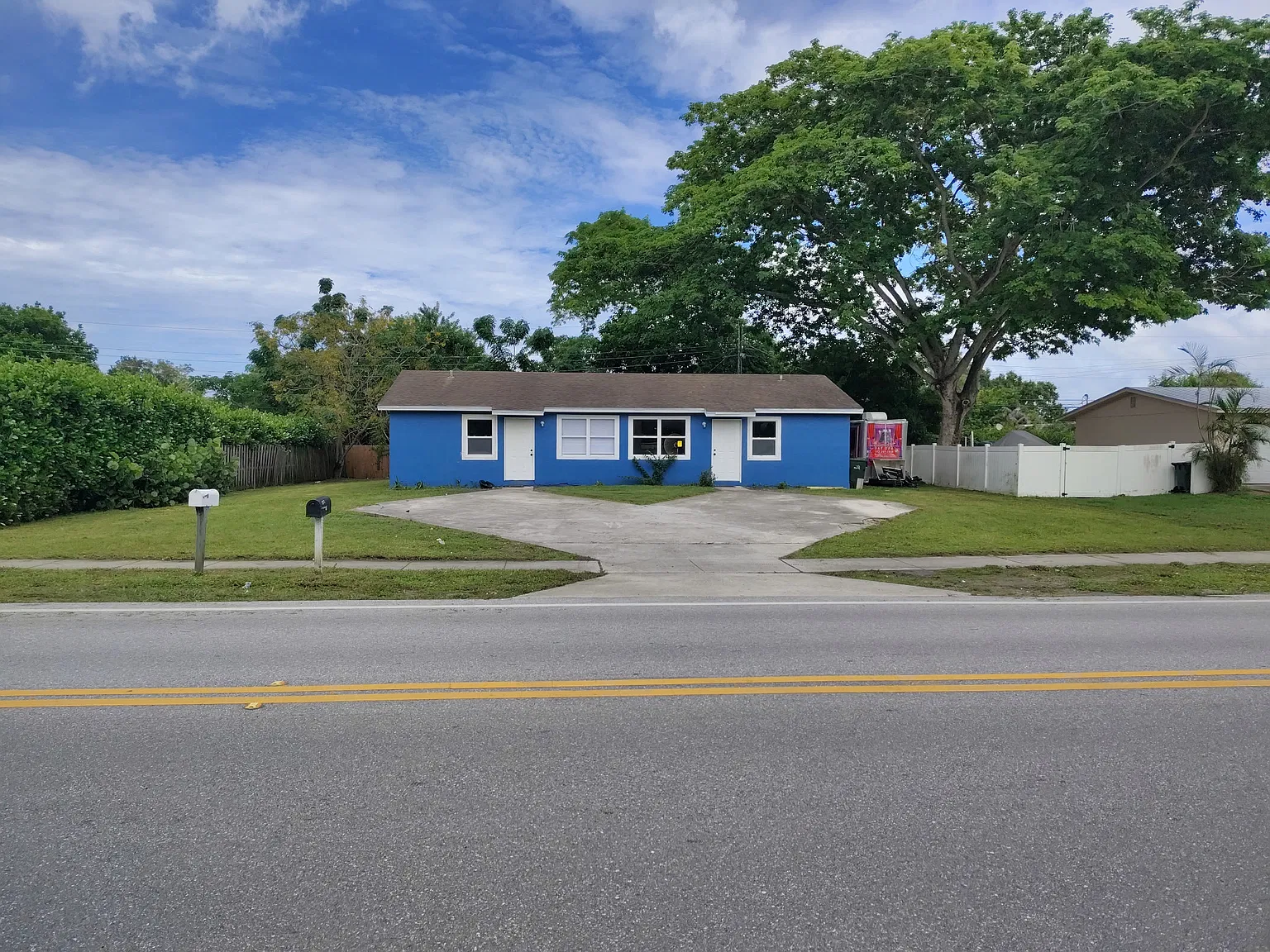 2 bed, 800 sqft, $1,700 — Photo 1