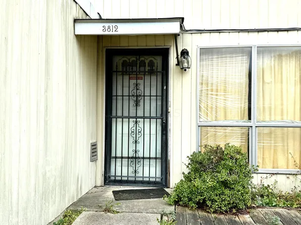 3812 Charbonnett Ct #4-E, Columbus, OH 43232