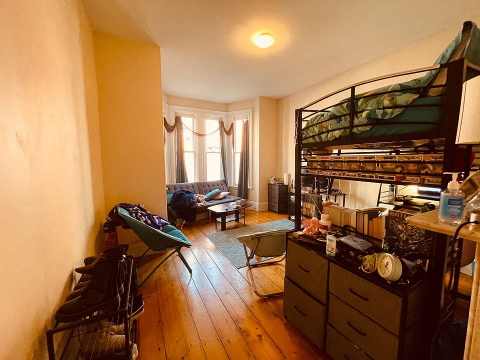 1st image of 42 Delle Ave #1PARKER