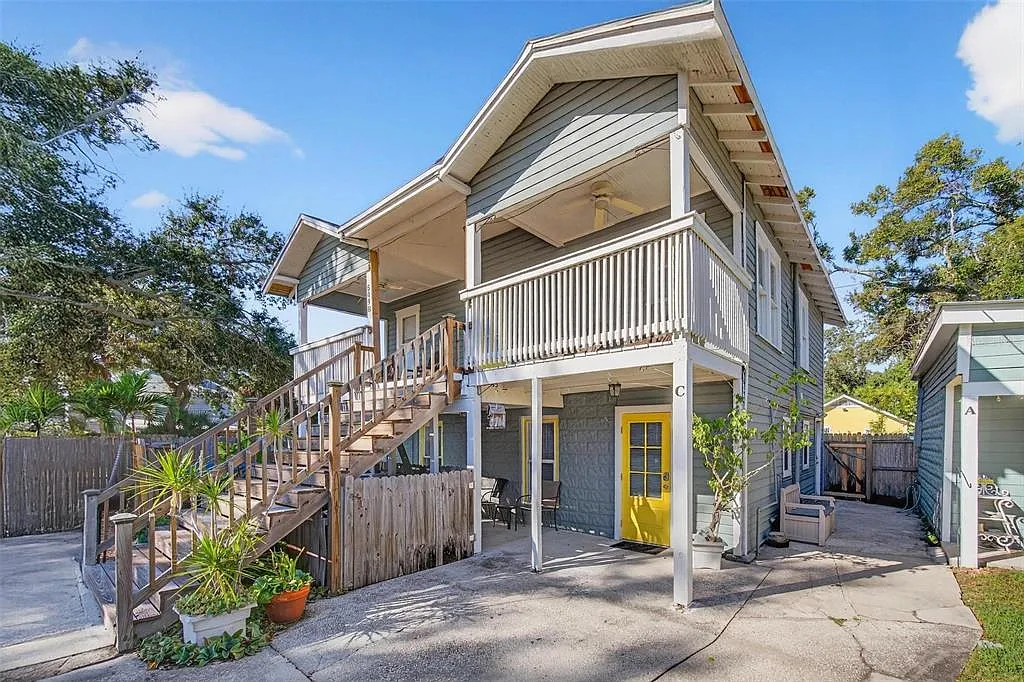 1 bed, 1.0 bath, 680 sqft, $2,000 — Photo 1