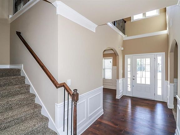 4th image of 134 Stoney Creek Dr