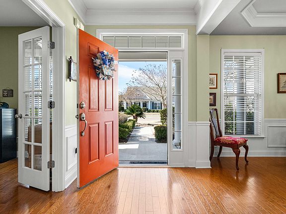 4th image of 402 Misty Cove Trl