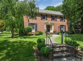 200 Barnard Rd, New Rochelle, NY 10801