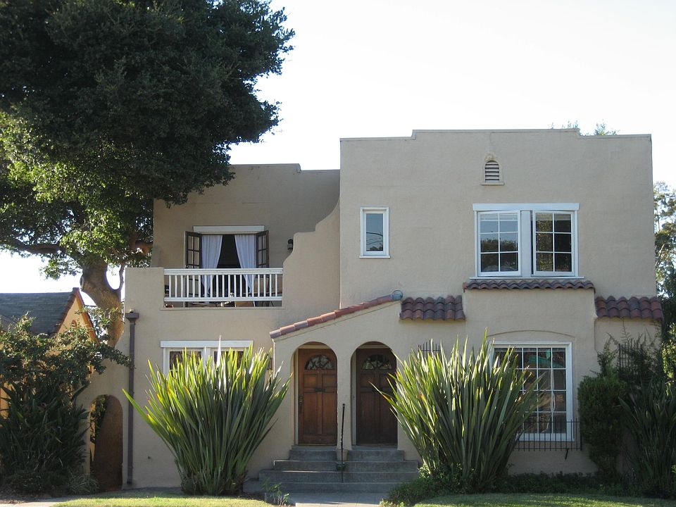 1st image of 4033 Greenwood Ave