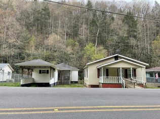 1528 Appalachian Hwy, Pineville, WV 24874