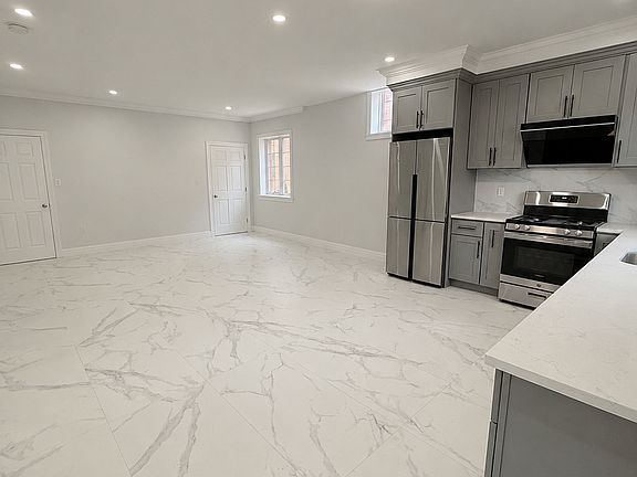 3rd image of 21519 36th Ave Floor 2