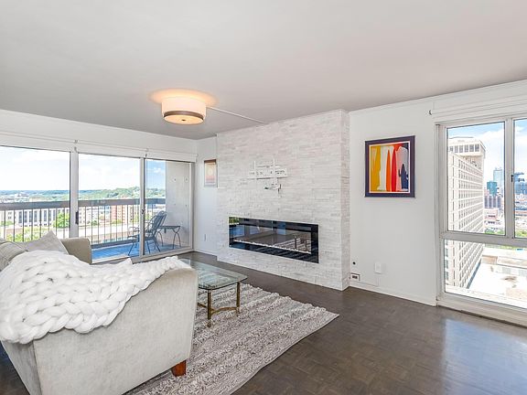 5th image of 2510 Grand Blvd #14