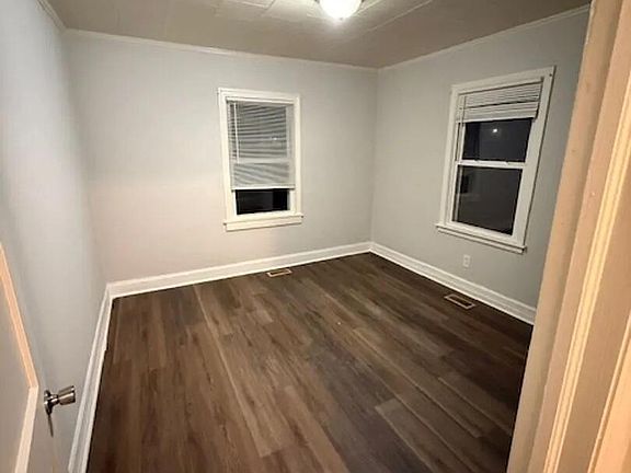 5th image of 425 Hamilton St