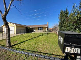1201 Chateaugay Dr, Modesto, CA 95356