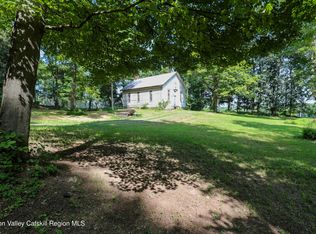 90 Sheehan Ln, Saugerties, NY 12477