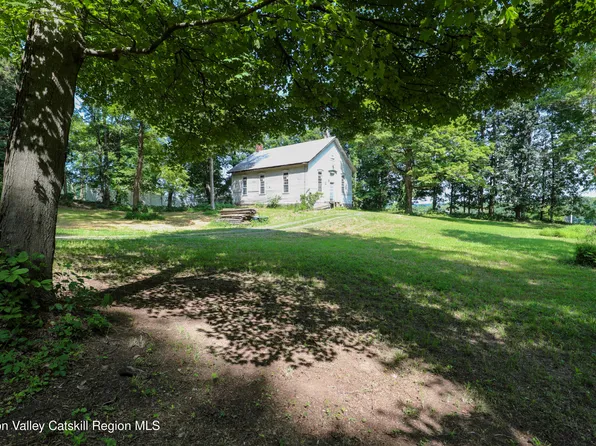 90 Sheehan Lane, Saugerties, NY 12477