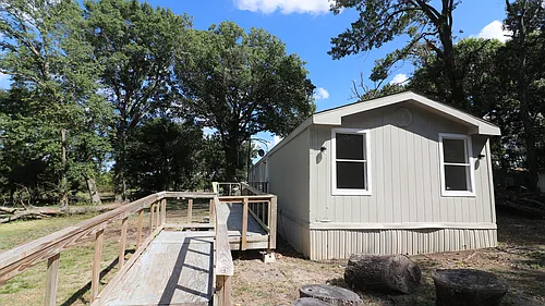 112 Private Road 483 Photo 1