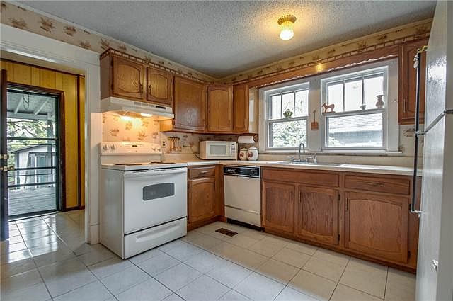 2nd image of 5105 Illinois Ave