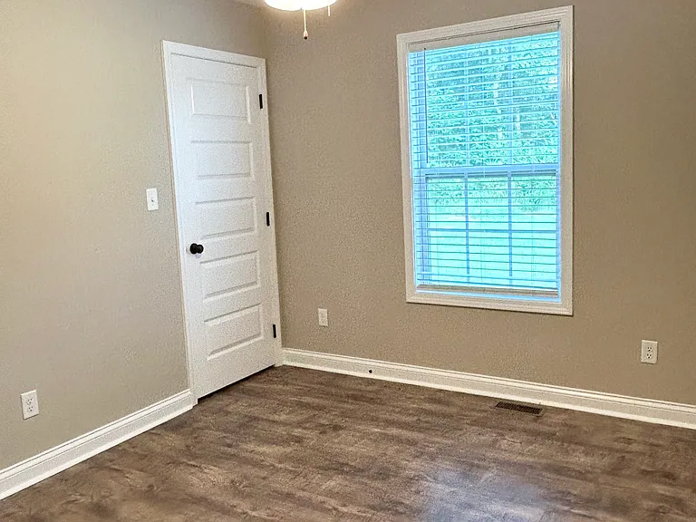 669 Northridge Dr — Photo 12