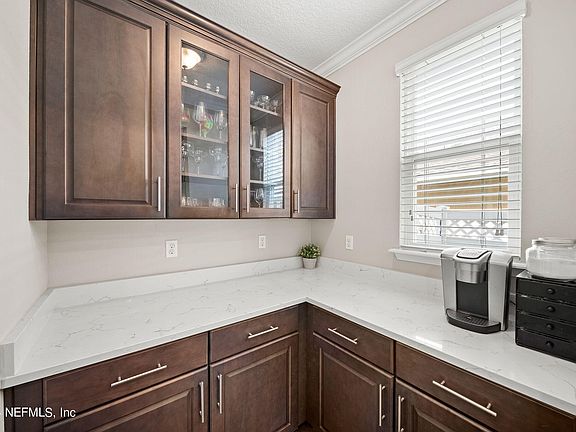 4th image of 306 GRAMPIAN HIGHLANDS Drive