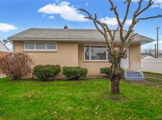 235 N Willowlawn Pkwy, Cheektowaga, NY 14206