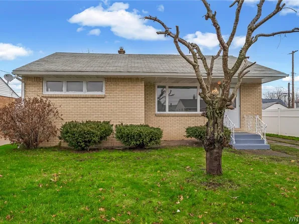 235 N Willowlawn Pkwy, Cheektowaga, NY 14206