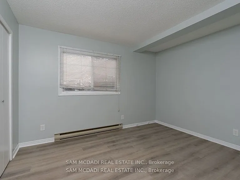 15 Faulkner St #104 — Photo 8