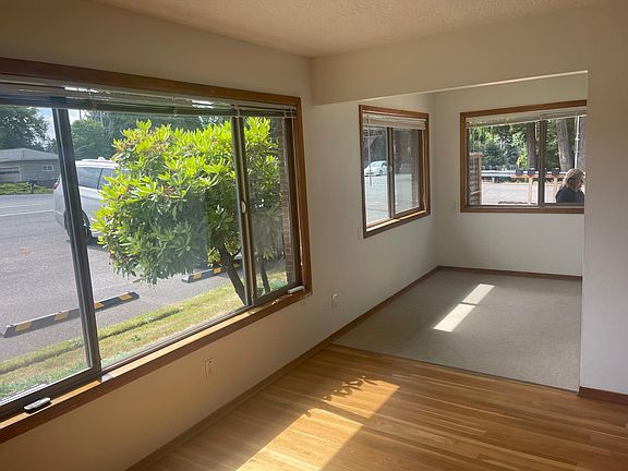 2nd image of 5902 NE Hazel Dell Ave #5902