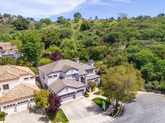 2nd image of 6586 Deer Hollow Ct