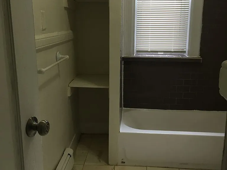 251 Beacon Ave — Photo 12