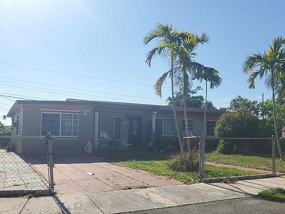 3rd image of 18521 NW 30th Ave