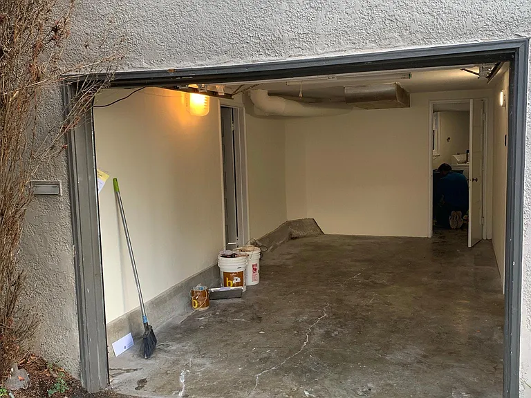 5928 Broadway Ter — Photo 17