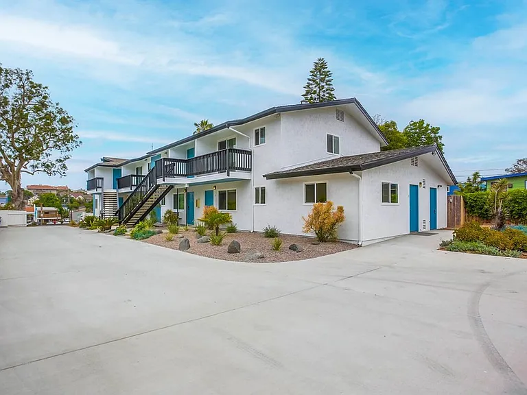 951 N Vulcan Ave — Photo 5