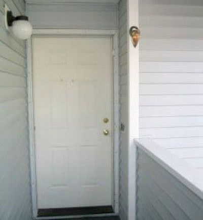 3rd floor unit 6 entrance