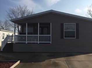 29818 Charlemagne Dr, Novi, MI 48377