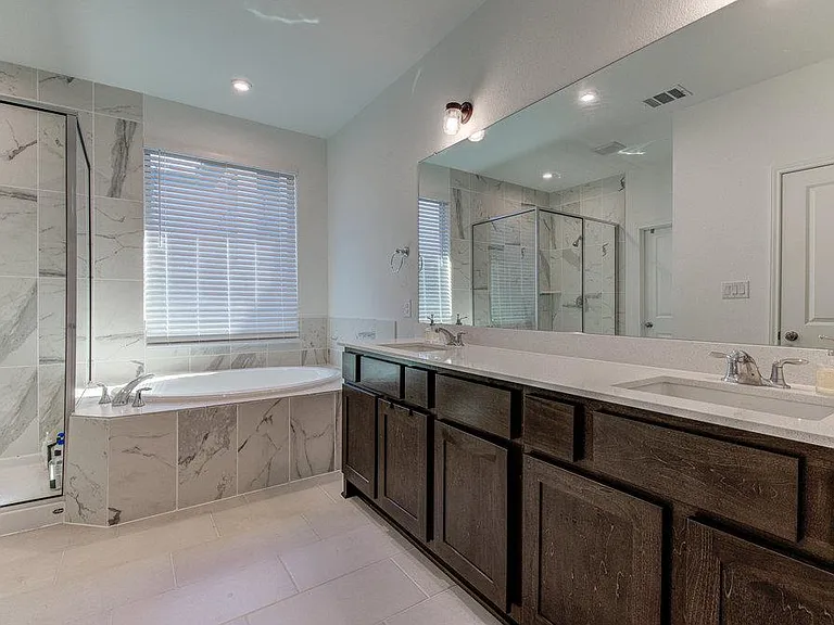 4537 Lucabella Ln — Photo 15