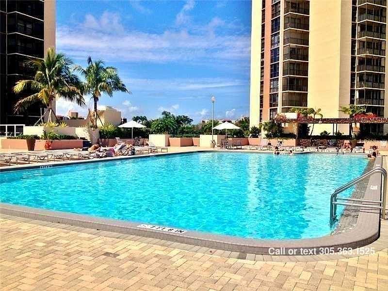 1st image of 20379 W Country Club Dr APT 533