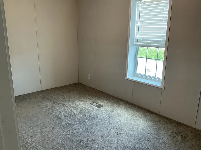 8628 Sandy St #112 — Photo 13