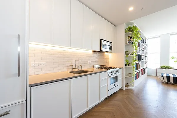 Rented by MaxInvest Real Estate, Inc. | media 13